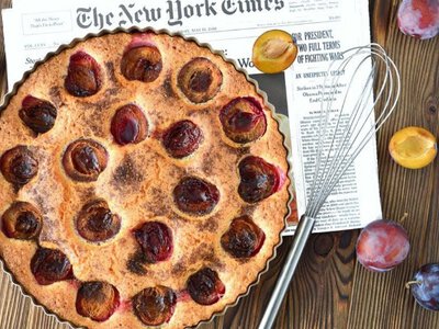 Як приготувати легендарний сливовий пиріг за рецептом The New York Times