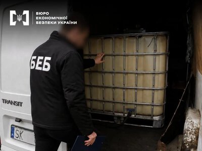 Пересувні АЗС на колесах: власник підпільних заправок з Одещини отримав вирок суду