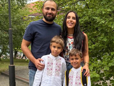 Українські зірки презентували своїх дітей на 1 вересня в альтернативному форматі замість традиційних шкільних лінійок