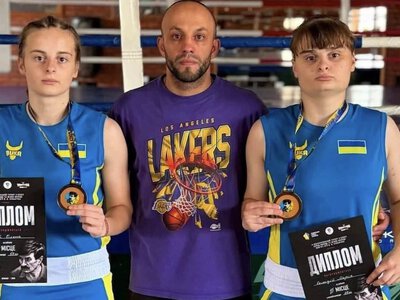Дві сестри з Мукачева здобули «бронзу» Всеукраїнського турніру з боксу