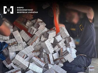 Намагалися вивезти з Буковини понад 11 тисяч пачок сигарет як картопляні чипси