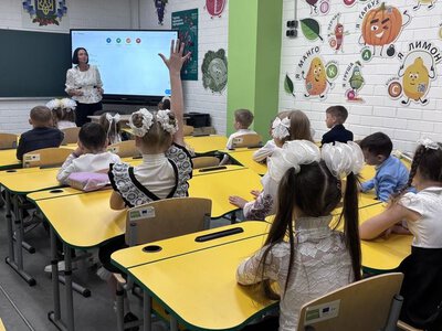 Майже 2800 учнів, клас морозива та спортмайданчик: як виглядає нова підземна школа Харкова