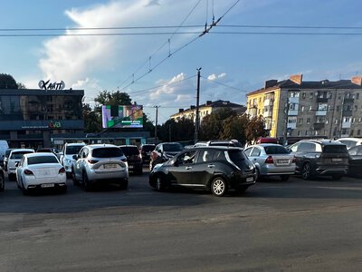 Центральні вулиці і парковка «Олді» можуть загнутись?