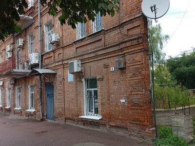 За позовом прокуратури суд припинив право товариства на виконання будівельних робіт поблизу «будинку-серця» у Житомирі