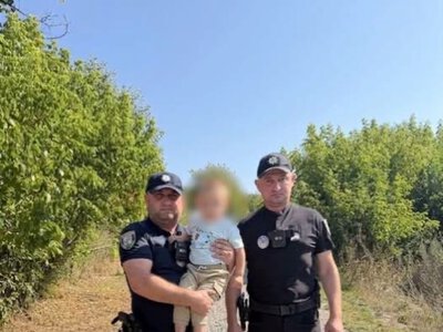 На Могилів-Подільщині поліцейські розшукали дворічного хлопчика, який вийшов із подвір’я