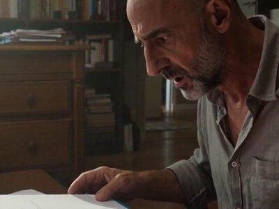 # La feuille au fond du classeur