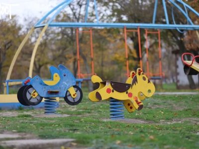 У Станіславській громаді досі залишається родина з трьома дітьми, яка відмовляється від евакуації - Херсон Daily