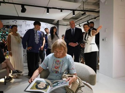 Міністр закордонних справ Андрій Сибіга відвідав Zenyk Art Gallery