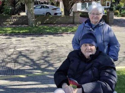 У 104 роки українець отримав закордонний паспорт, а у 106 став найстарішим чоловіком, який живе в Ірландії