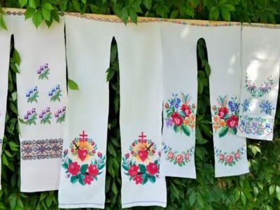 На Тернопільщині відтворили елементи унікального обряду «рушників-штанів» з села Конюхи