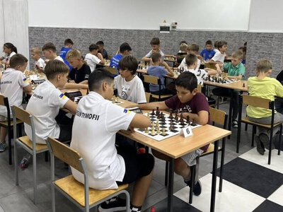  Ніжинські шахісти увійшли до ТОП-10 команд України 