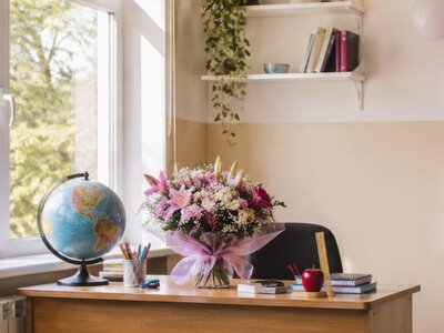 Зарплати вчителів зростуть на 20%: коли чекати на підвищення вихователям дитсадків