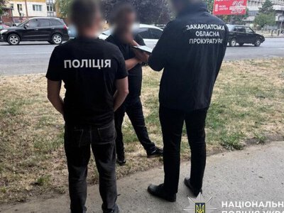 Двоє депутатів сільради підозрюються у недостовірному декларуванні на понад 8 млн грн