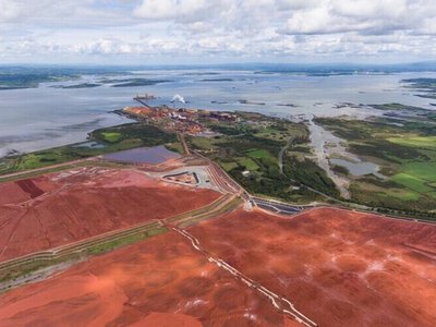 Ірландія гальмує санкції проти російського заводу, чий глинозем іде на виготовлення зброї в рф