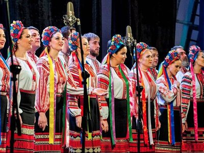 Відео: Нові костюми хору Верьовки викликали бурхливі дискусії в мережі