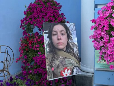 Приїхала рятувати поранених і потрапила під повторний удар рф: у Києві попрощалися з Євою Ройтер
