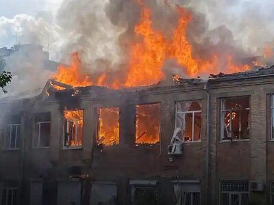 Приліт в університет та будинки, пожежі та перекриті вулиці: все про наслідки атак на Київ