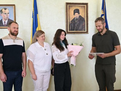 50 тисяч кексів для ЗСУ: юна волонтерка з Тернополя