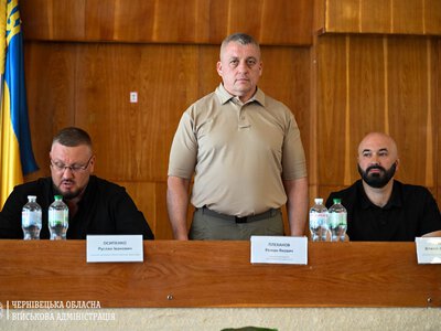 У Кельменцях представили нового начальника Дністровської районної військової адміністрації Романа Плеханова
