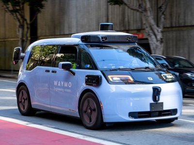  Американська Waymo залучає понад $3 млрд для розвитку роботаксі 