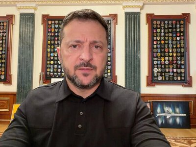 Зеленський заявив про перші відмови авіакомпаній літати до Росії