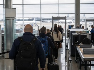 Трамп обговорив із бізнесом спад іноземного туризму в США