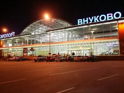 Атака дронів на Москву призвела до колапсу в аеропортах: відмінили понад 100 рейсів