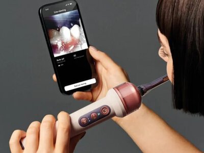 Dyson представила зубну щітку з камерою та штучним інтелектом