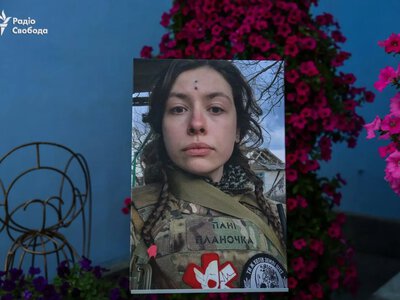 Врятувала десятки життів на фронті й у Києві: столиця попрощалася з парамедикинею «Госпітальєрів»
