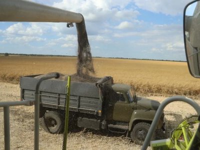 Окупаційна влада Херсонщини готується передати захоплені аграрні активи одному з найбільших землевласників Росії — розслідування МОСТа - Херсон Daily