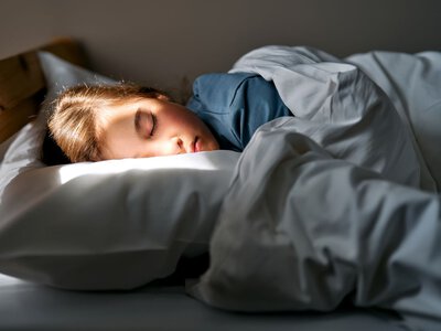 Діти не хочуть спати після канікул: що радить експертка