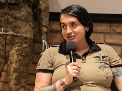 «Цей світ створений чоловіками для чоловіків. Але він усе одно буде розбавлятися жінками» — військова Куба