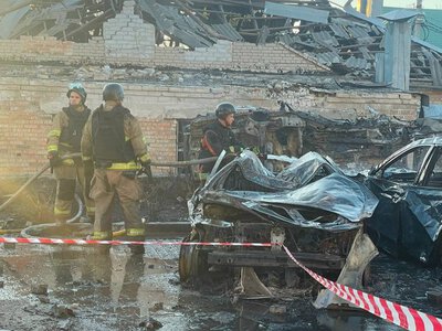 З палаючої автівки врятував колега: запорізький лікар після тяжкого поранення повернувся до роботи