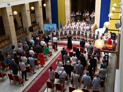 В Ужгороді вручили ювілейні обласні премії у галузі літератури та мистецтва: хто серед лауреатів