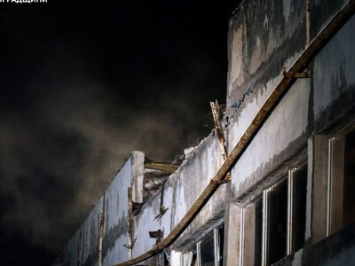 У Павлоградському районі внаслідок російського обстрілу загинули двоє поліціянтів. Війська рф також убили людину в Одесі