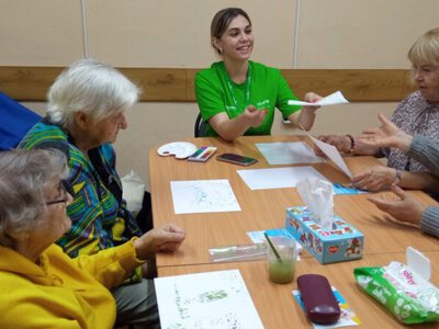 Коли вода допомагає відпустити: у Шосткинській бібліотеці відкривали нові грані арттерапії