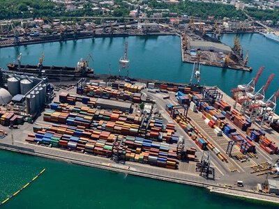 Блокада портів Одеси коштує бізнесу до $2 млрд щомісяця