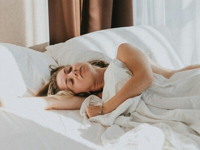 Не можете заснути вночі: одна вечірня звичка допомагає налаштувати сон