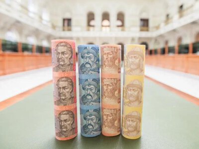 50 і 100 гривень, яких не було в гаманцях: що сталося з першими купюрами