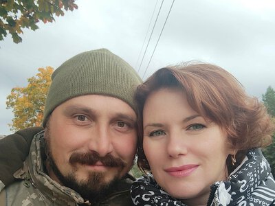 «Я не знаю, де ти. Але знаю, що ти повернешся»: житомирянка понад два роки чекає чоловіка