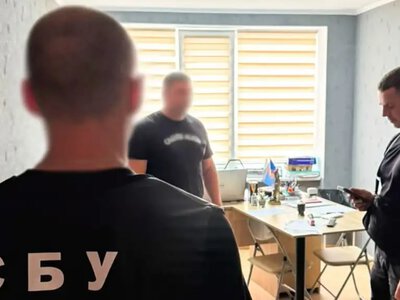 9 000 доларів за продовження інвалідності: у Рівному на хабарі затримали адвоката