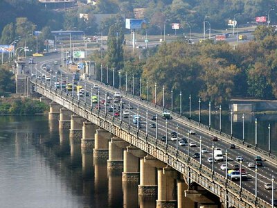 На мосту Патона з 15:00 обмежать рух на три доби через ремонт
