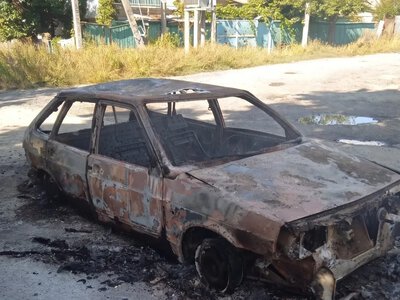 FPV-дрон атакував машину в Слатиному: селище під ударами з самого ранку (фото)
