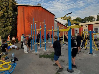У Лохвиці створили воркаут-майданчик для тренувань дітей