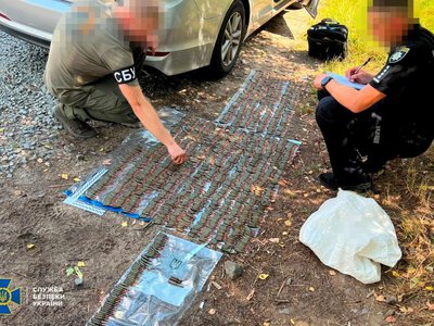 СБУ: юнак з Одещини торгував вибухівкою