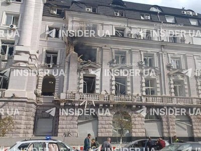 російський дрон влучив у центральну будівлю СБУ в Києві – цілили в кабінет Поклада