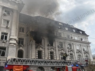 Російський дрон атакував центральну будівлю СБУ у Києві
