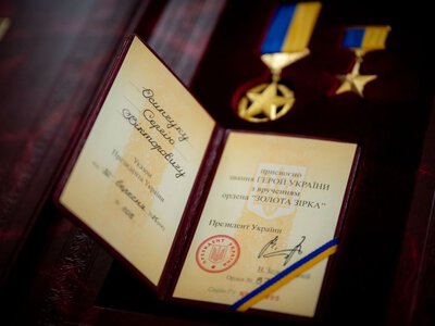 Зеленський нагородив ще 330 військових, понад 200 з них – посмертно: СПИСОК