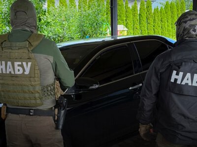 НАБУ і САП проводять операцію з викриття злочинної групи на чолі з посадовцем ОГП: що відомо