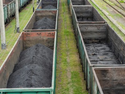 Укрзалізниця: рекордні перевезення руди до Польщі